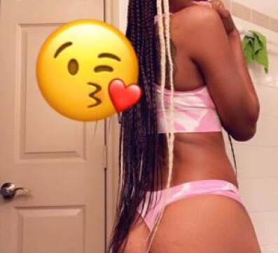 Ebony Queen💦 Tight And Ready👅😘!